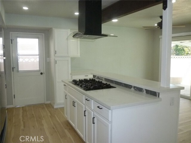 Building Photo - 1432 W 172nd St