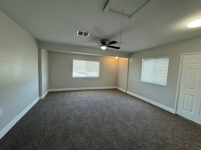 Building Photo - Apply Here: https://realty480pm.appfolio.c...