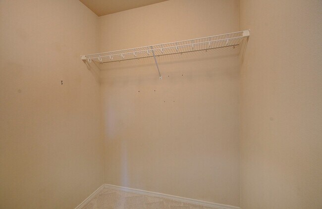 Building Photo - Salmon Creek 4 bd 2.5 ba Available Now!