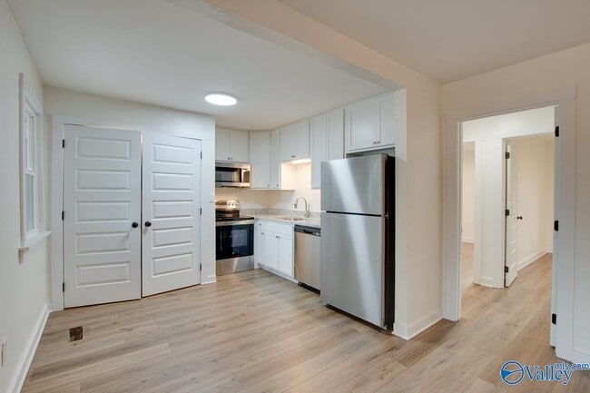 Building Photo - 2705 Wilson Dr NW