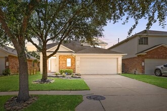Building Photo - 6403 Applewood Forest Dr