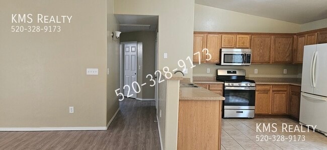 Building Photo - 7178 S Oakbank Dr