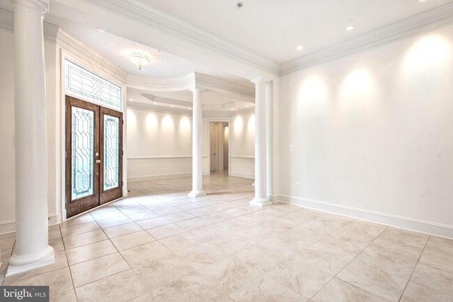 Building Photo - 8319 Quarry Manor Terrace