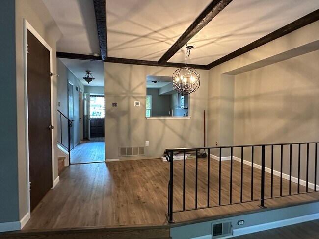 Dining room - 887 Williams Pl