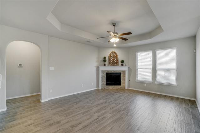 Building Photo - 821 Meadows Dr