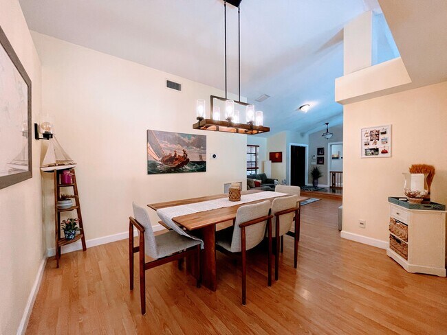 Building Photo - 1701 NW 97th Terrace