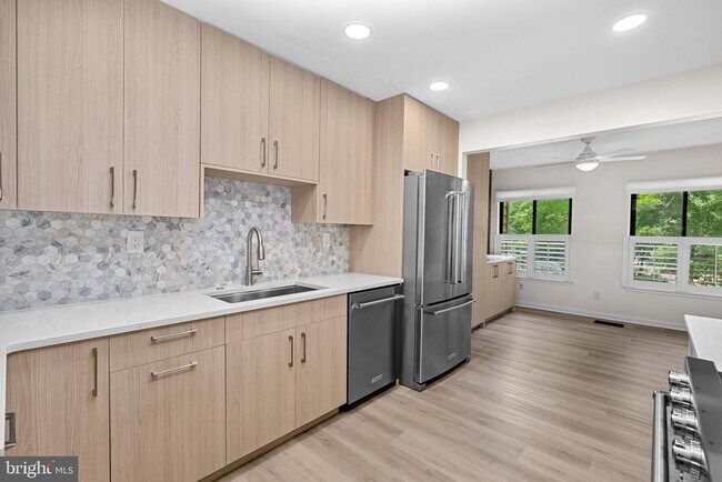 Building Photo - 11545 Hearthstone Ct