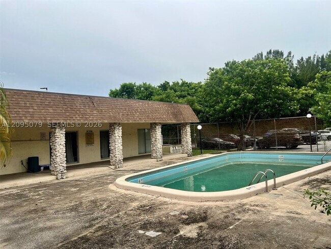 Building Photo - 7825 Miller Dr