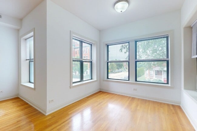 Floorplan - 5400-5408 S. Ingleside Avenue
