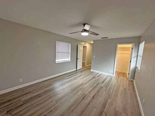 Building Photo - 10431 Pippin Ln
