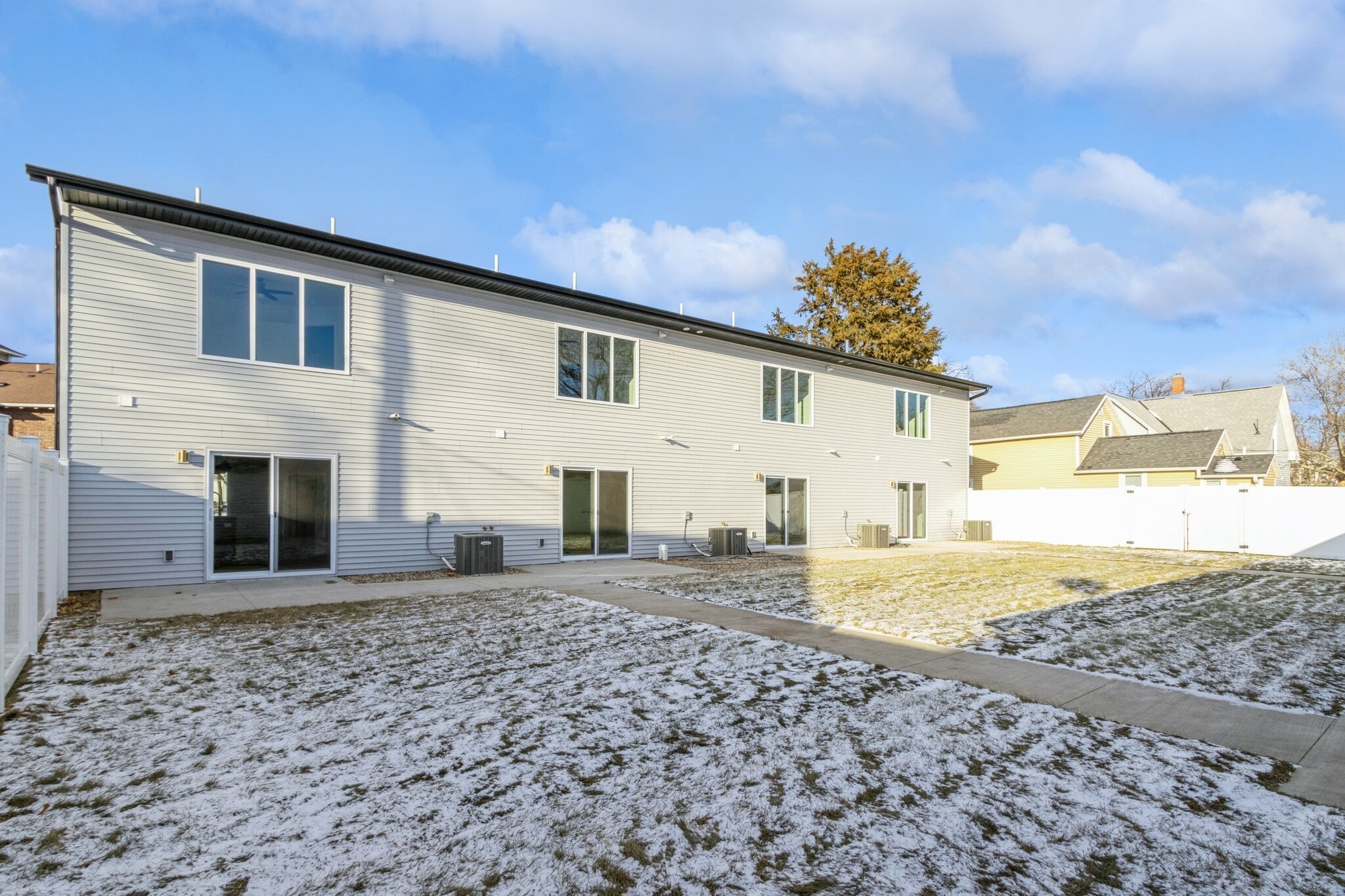 Building Photo - 417 C Ave NW