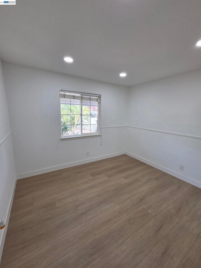 Building Photo - 47807 Masters Ct