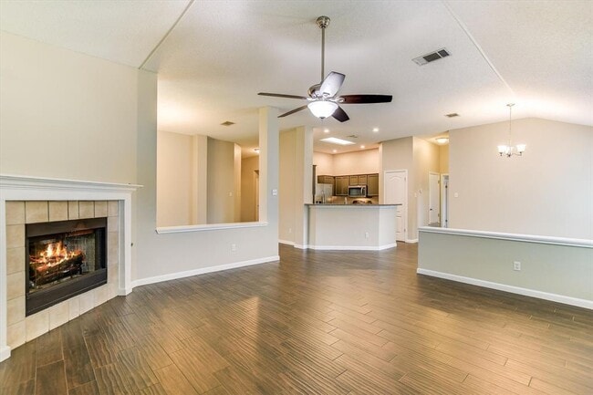 Building Photo - 1303 Crossvine Way