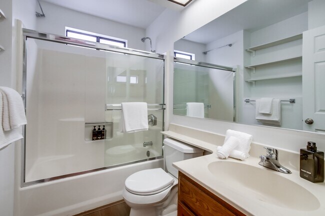 Building Photo - 807 Capistrano Pl