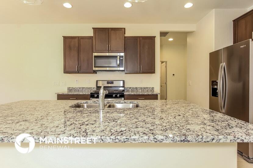 Building Photo - 10677 W Dickerson Dr