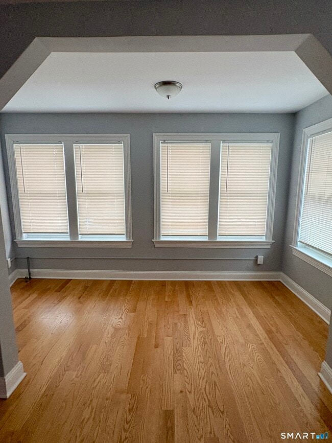 Building Photo - 45 Mead Ave