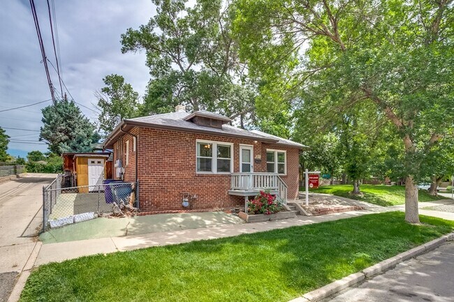 Building Photo - 2817 W 36th Ave