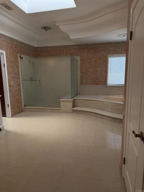 Building Photo - 1555 Willow Glen Dr