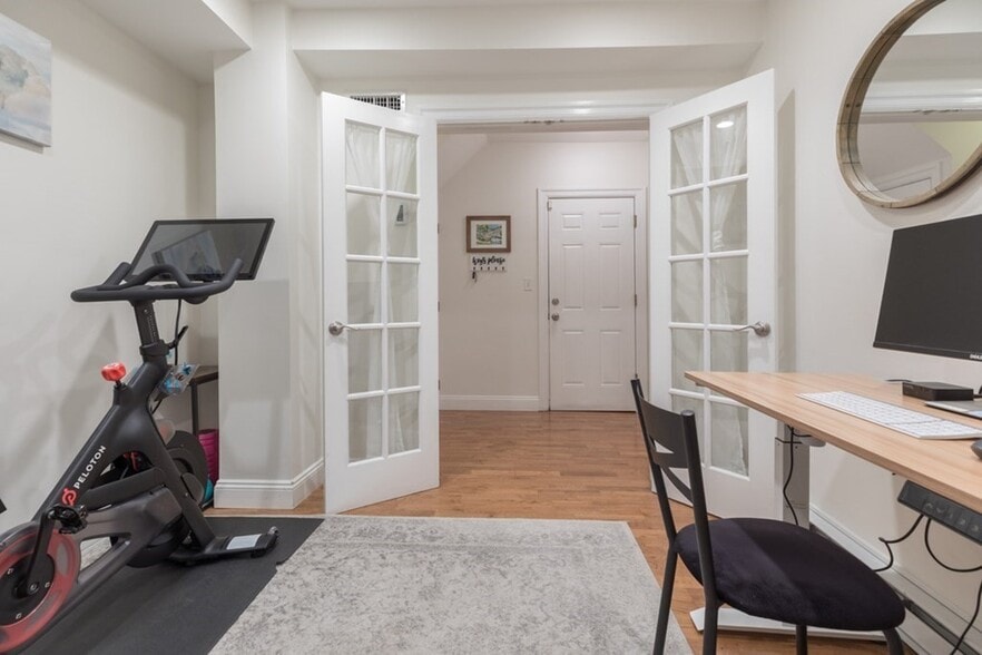 Building Photo - 19 Garrison St