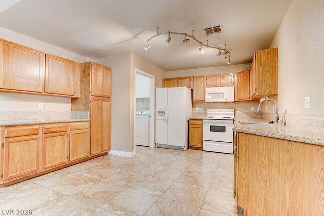 Building Photo - 3661 Renovah St