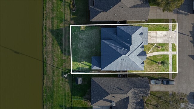 Building Photo - 2213 Jernigan Ford