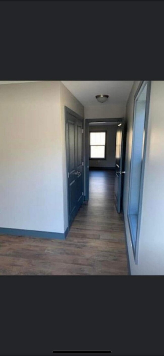 Building Photo - 324 Scotts Run Rd