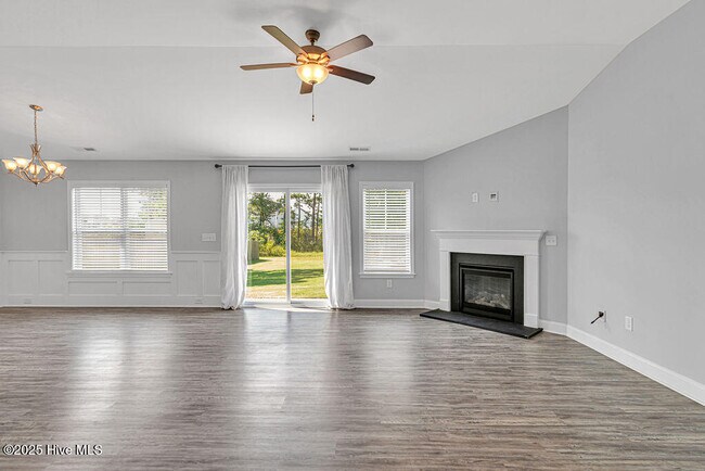 Building Photo - 203 Pastoral Ct