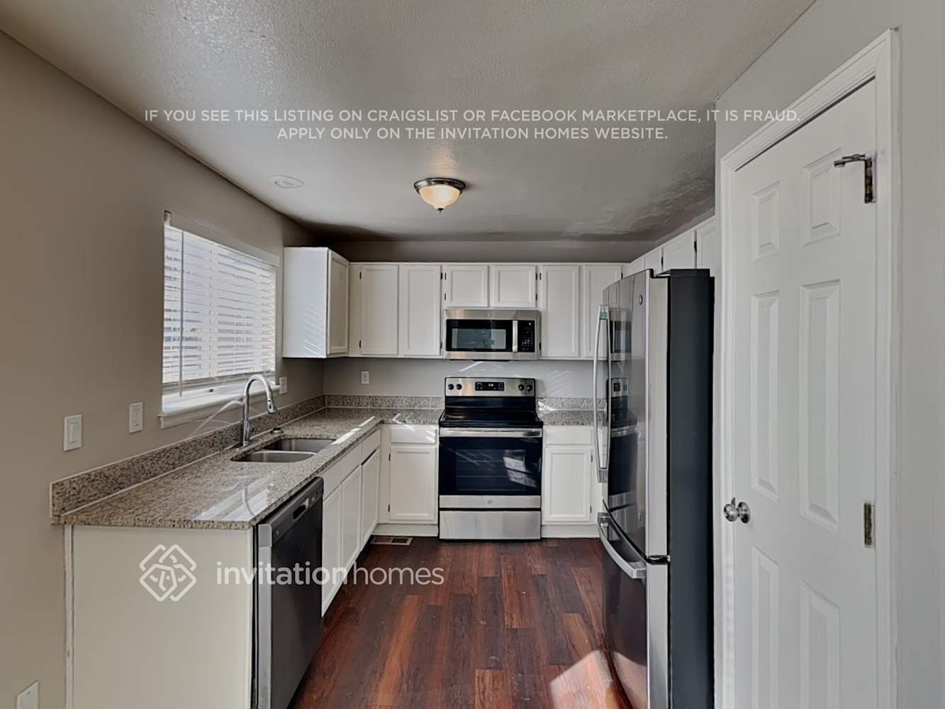 Building Photo - 11001 Benton St