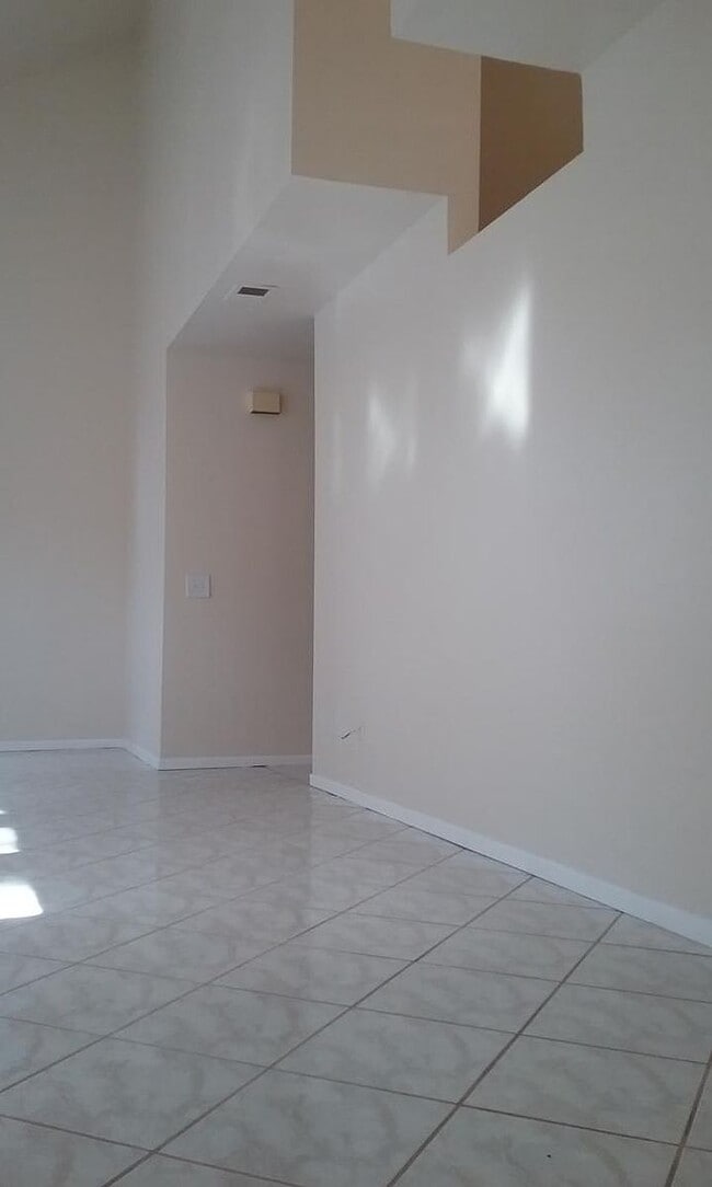 Building Photo - 8021 Eppick Ct