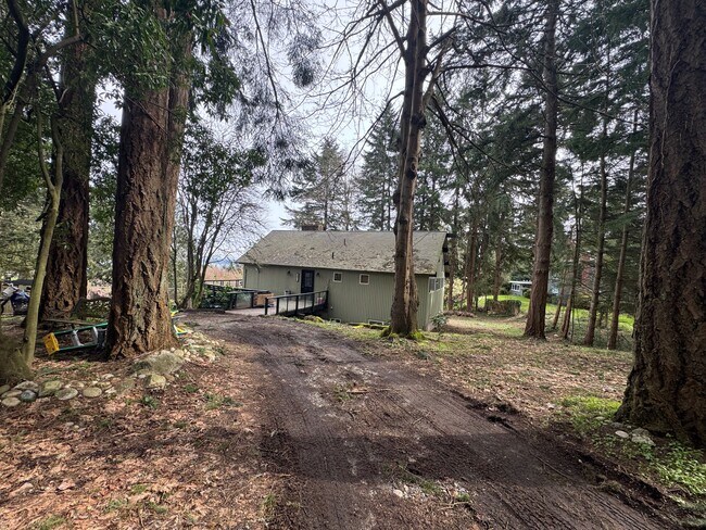 Building Photo - 10215 SW 116th St