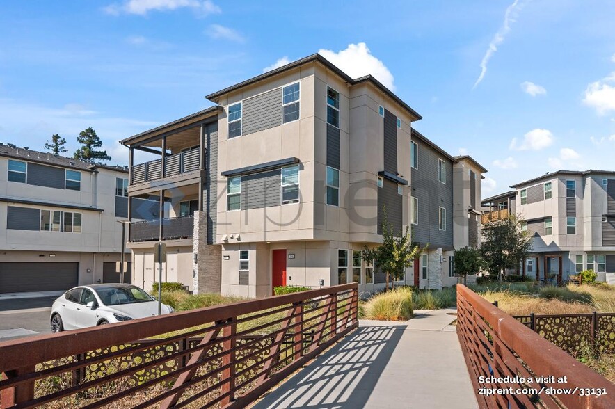 Building Photo - 369 Arc Ct