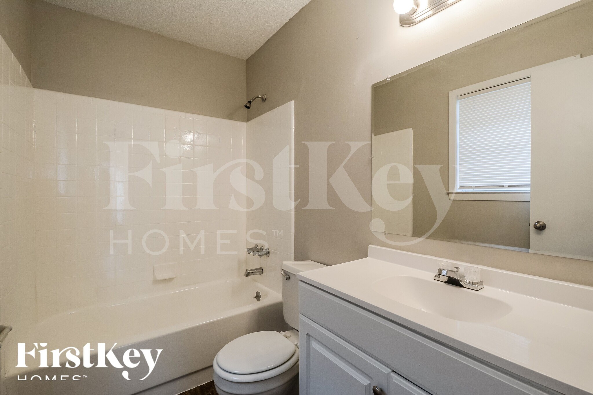 Building Photo - 6030 Elk Grove Rd