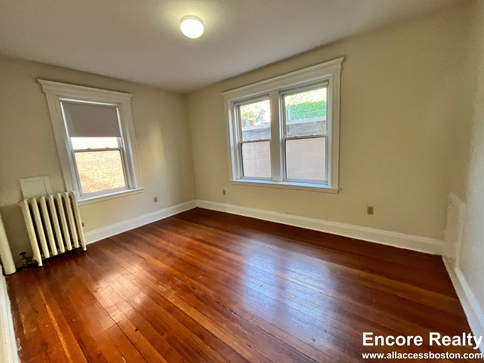 Building Photo - 1789 Beacon St