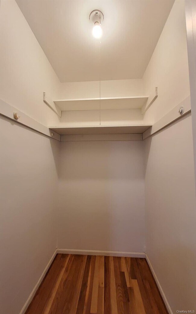 Building Photo - 3 Carroll Ct