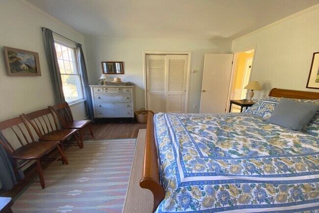 Building Photo - 166 Hog Creek Rd