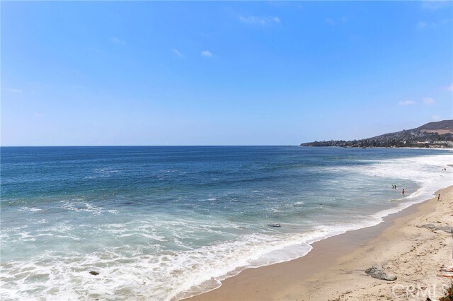 Building Photo - 1045 Gaviota Dr