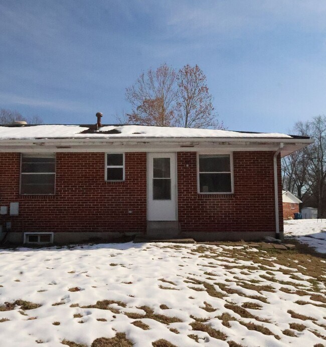 Building Photo - 833-835 Cole Blvd