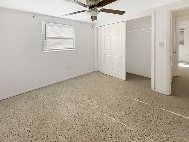 Building Photo - Pet-Friendly Rental Between University Pkw...