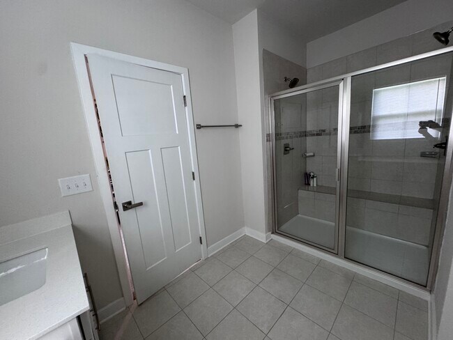 Building Photo - 2557 Pete Dye Dr