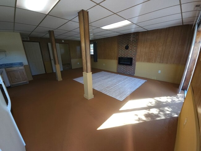 Building Photo - Ruckersville, -1 bedroom/1 bath, Terrace a...