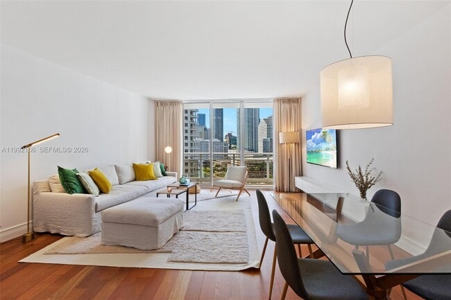 Building Photo - 901 Brickell Key Blvd