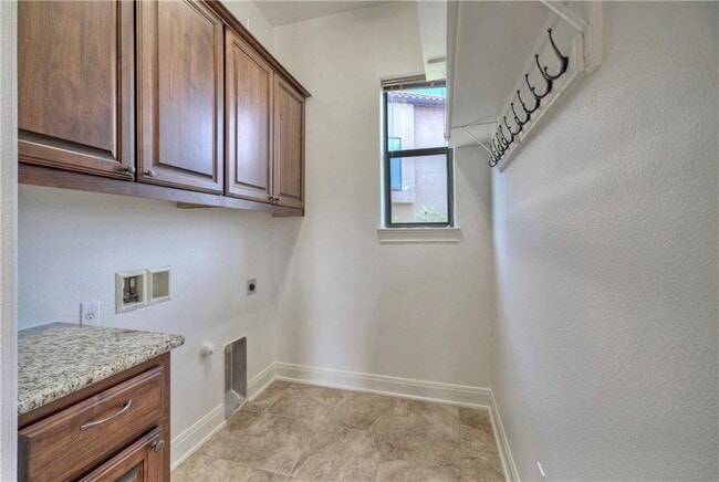 Building Photo - 10916 Bidens Pl