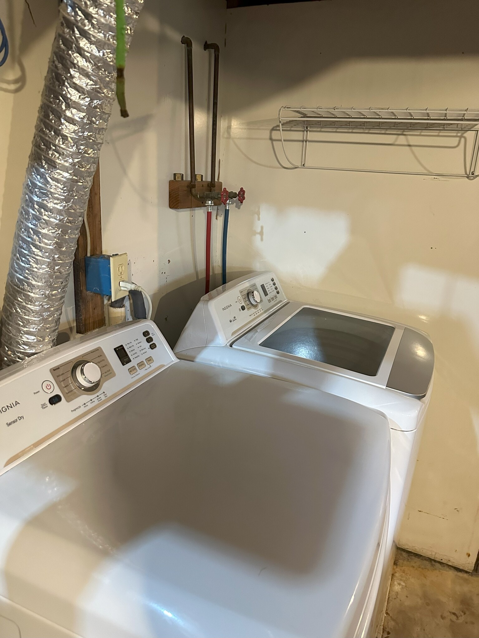 Washer & Dryer - 84 George St