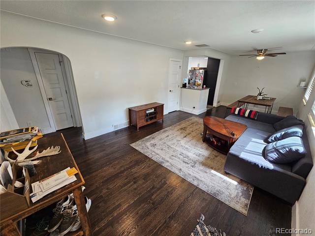Building Photo - 3536 Dahlia St