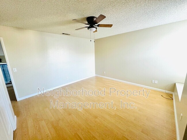 Building Photo - 1444 Plymouth Rock Way
