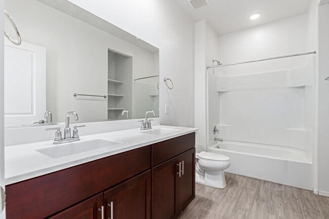 Building Photo - 14058 E Red Pine Pl