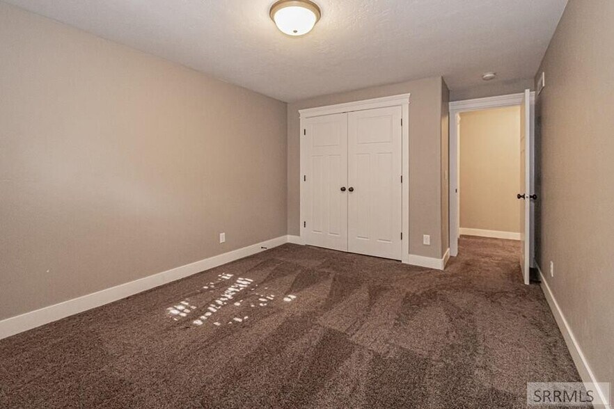 Building Photo - 2222 Cobblefield Way