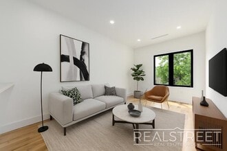 Building Photo - Brand New 3 Bed 2 Bath in Bed Stuy Townhouse!