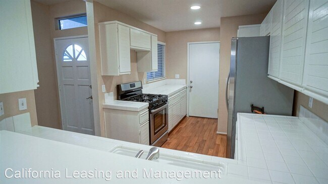 Building Photo - 23963 Arroyo Park Dr