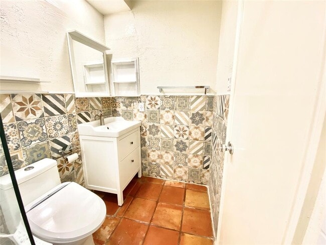 Building Photo - 22538 Market Square Ln